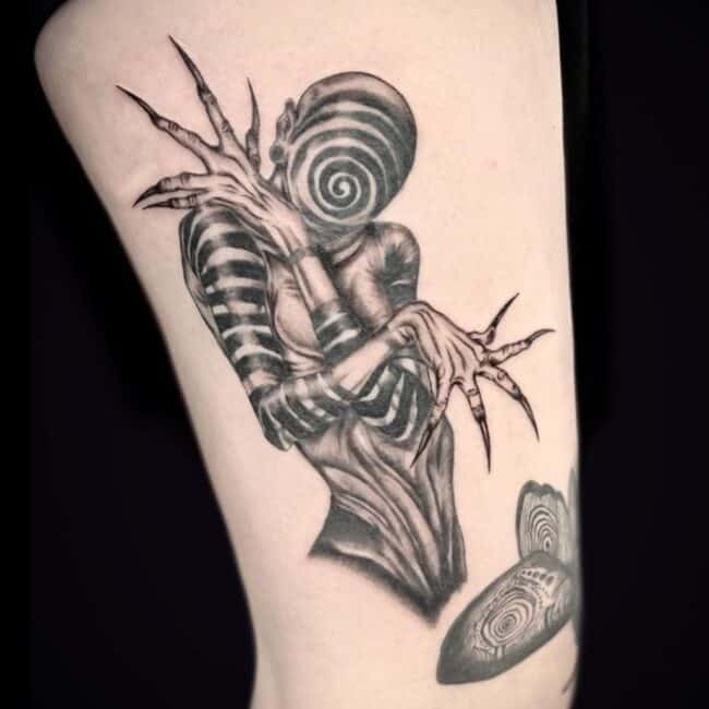 Chelsea Tattoo Artist Realism Cool Alien Tattoo Thigh Leg Tattoo