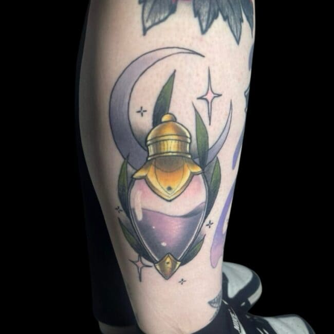 Rhys Tattoo Artist Neo Traditional Lamp Moon Thigh Tattoo
