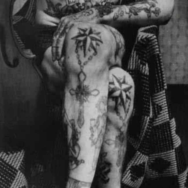 Russian Man Stars on Knees Tattoo Black and White Knees Tattoo Picture
