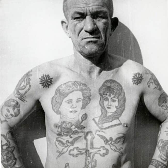Russian Man The Star Tattoo Black and White Full Front Body Tattoo Picture